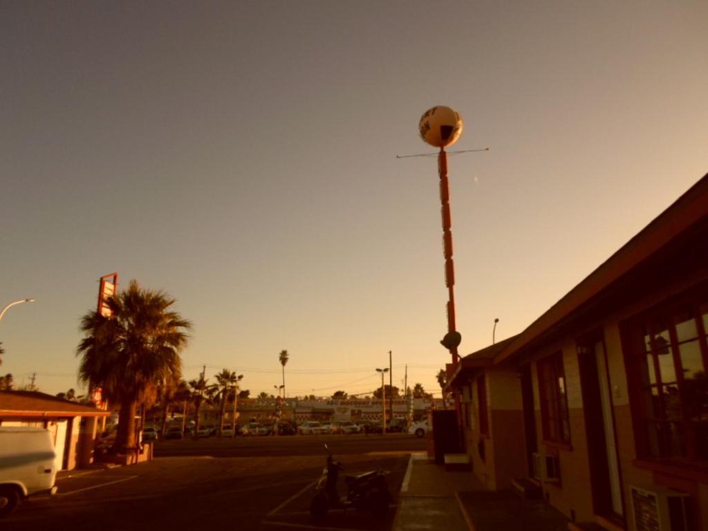 Desert Moon Motel Las Vegas Bagian luar foto